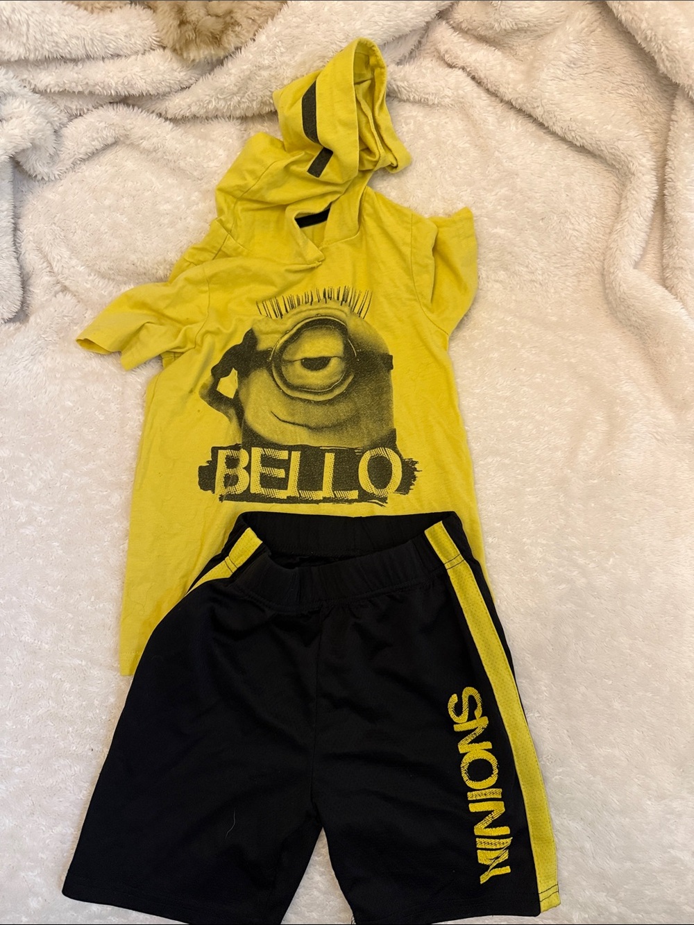 5 for $10 Minions set kids size 6